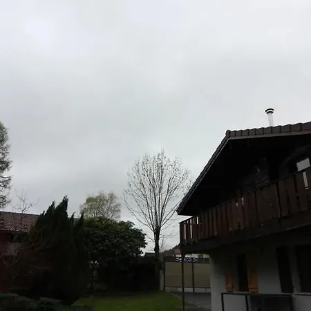 6 Personnes Au Menil - Vosges - Nature En Famille בקתה