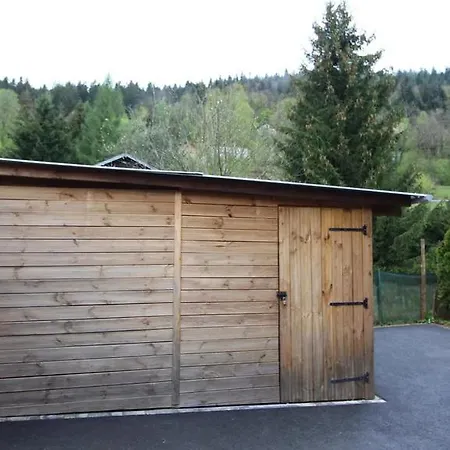 6 Personnes Au Menil - Vosges - Nature En Famille בקתה